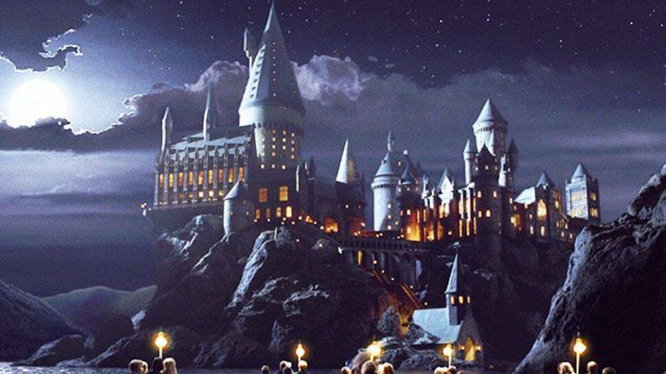 Hogwarts School of Witchcraft and Wizardry (Harry Potter) Hogwarts School of Witchcraft and Wizardry (Harry Potter)