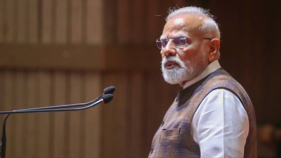 PM Modi: Nehru Admitted `Anti-Farmer` Indus Water Treaty Benefited India `No Benefit`, Says Partitioned Country Twice
