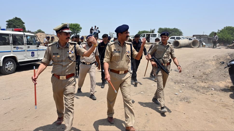 Ahmedabad School Stabbing: 10th Grader Nayan Dies; Outrage, Vandalism, And Probe Into Non-Veg Dispute | VIDEO