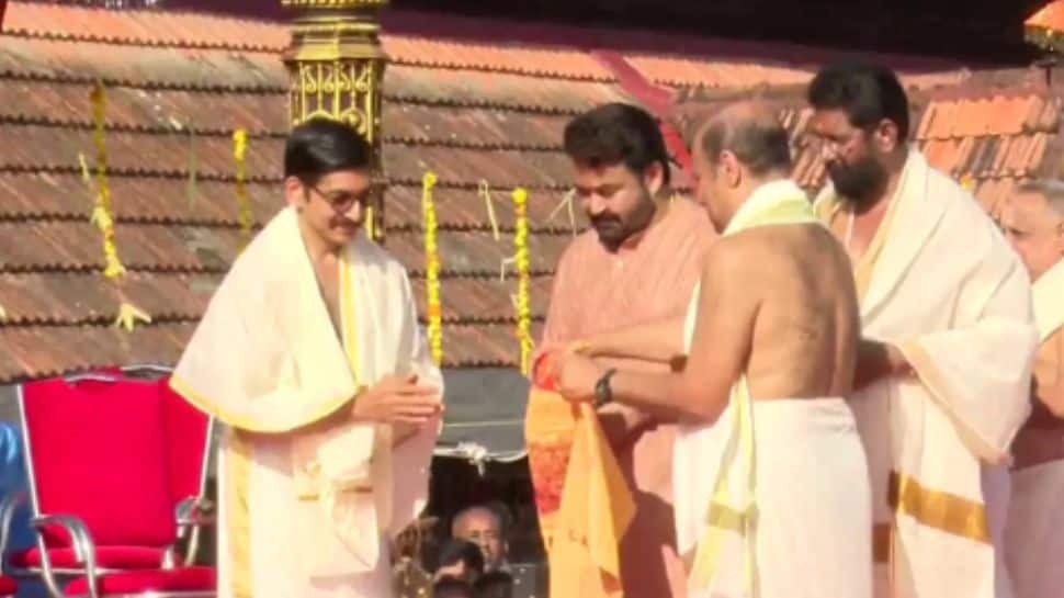 Mohanlal Honoured With Vilambara Pathrika By Travancore Royal Family At Sree Padmanabhaswamy Temple