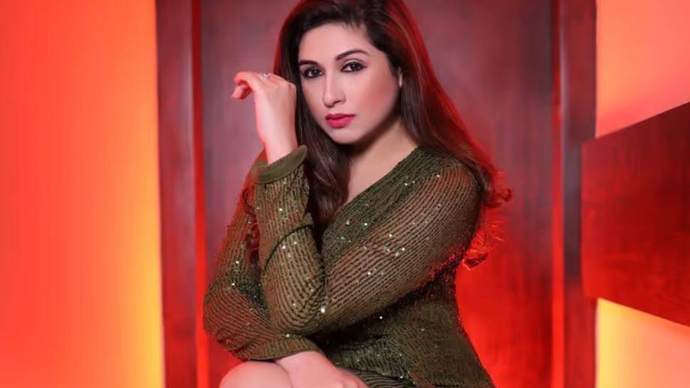 Vahbbiz Dorabjee Vahbbiz Dorabjee