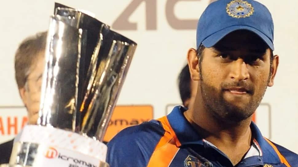 MS DHONI