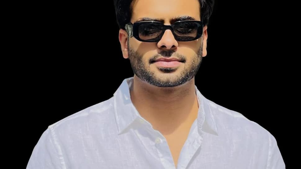 Man Held At Delhi Airport For Sending Extortion Threats To Punjabi Singer Mankirt Aulakh