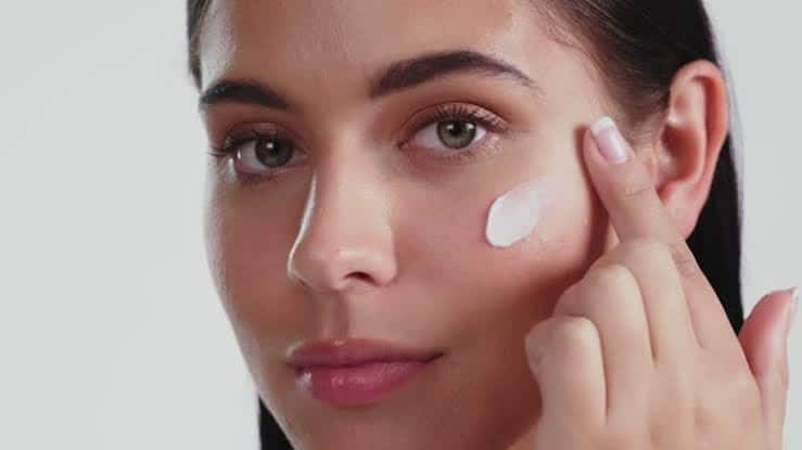 Top Moisturisers for Hydrated, Healthy &amp; Glowing Skin