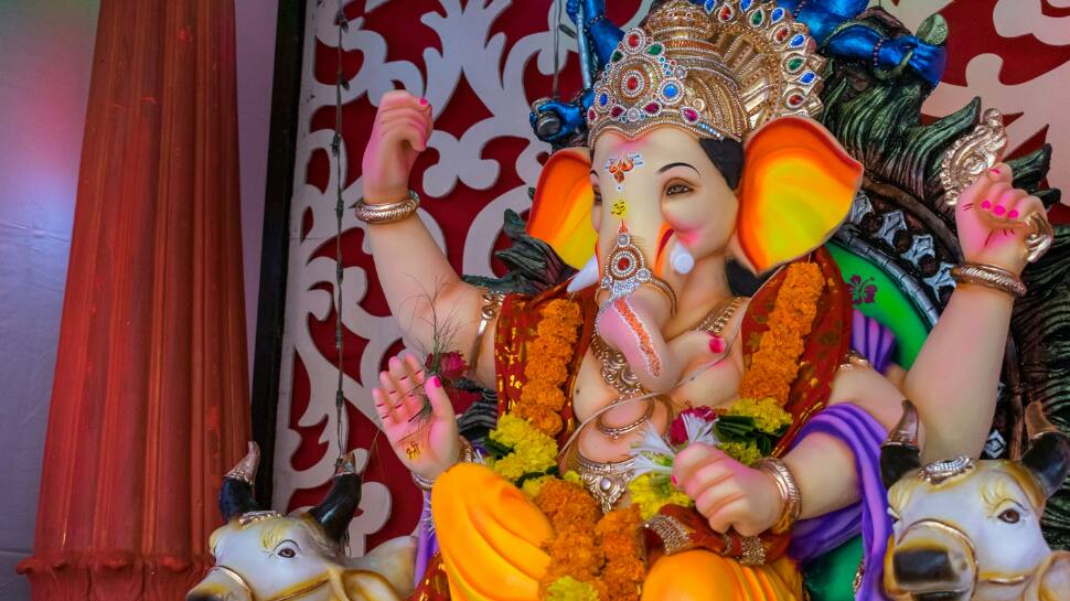 Ganesh Chaturthi 2025: From Coconut To Chocolate, 4 Organic Modak Recipes For A Healthy And Guilt-Free Ganeshotsav Ganesh Chaturthi 2025: From Coconut To Chocolate, 4 Organic Modak Recipes For A Healthy And Guilt-Free Ganeshotsav