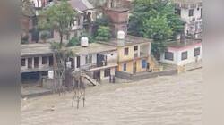 J-K: Heavy Rainfall Triggers Flood-Like Situation Across Kashmir