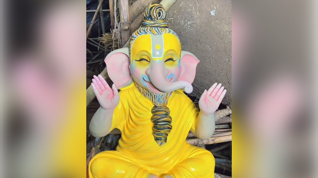 Ganesh Idol As Premanand Maharaj Ganesh Idol As Premanand Maharaj