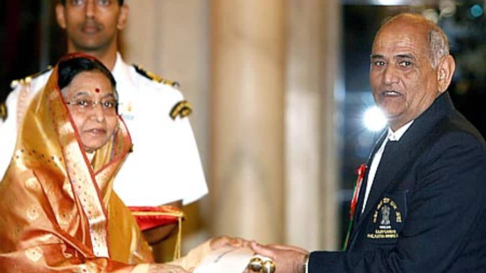 MS Dhoni (2007) MS Dhoni (2007)