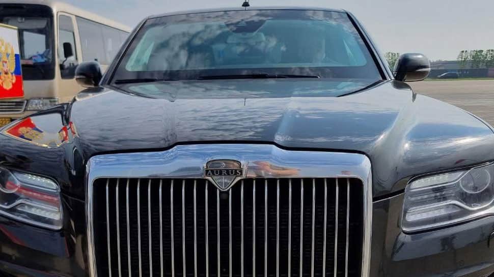 Vladimir Putin's Aurus Senat Limousine: Bulletproof Body President Vladimir Putin's Limousine Car Price