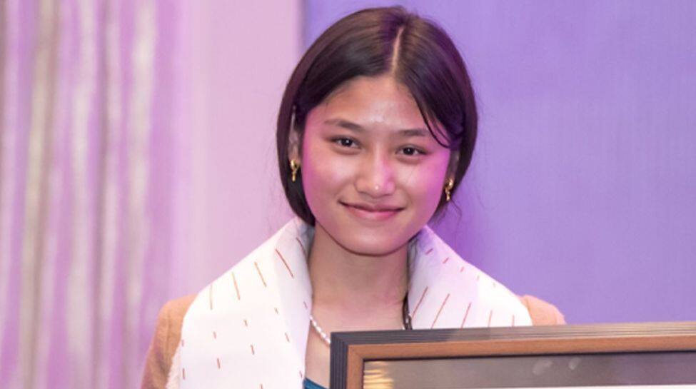 Prakriti Malla: Girl With The World’s Most Beautiful Handwriting Prakriti Malla: Girl With The World’s Most Beautiful Handwriting