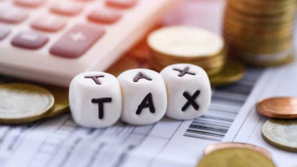 Hurry! Only 10 Days Left To File ITR—Check If You Have Filed It Correctly | Personal Finance News  zeenews.india.com