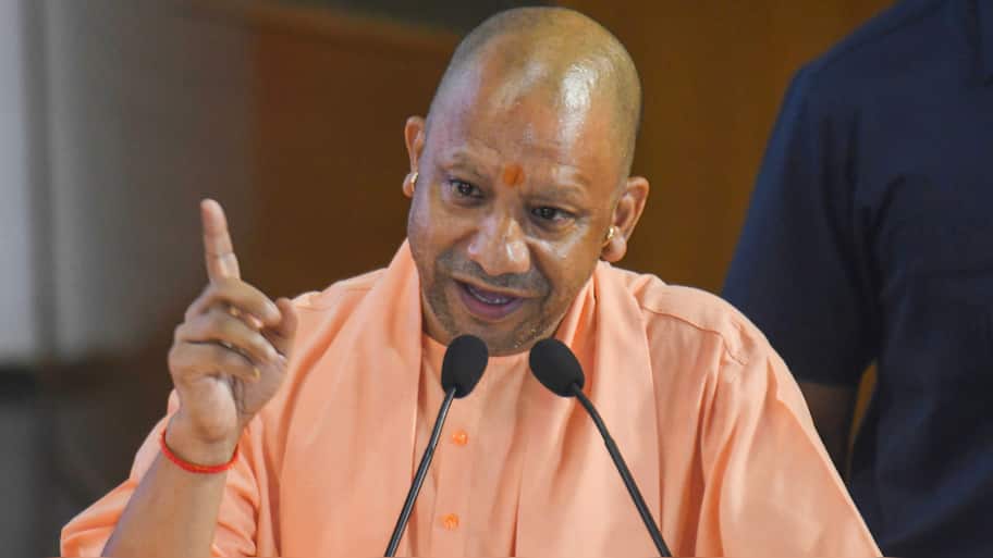 UP CM Yogi Adityanath Announces Cashless Medical Facility For Teachers ...
