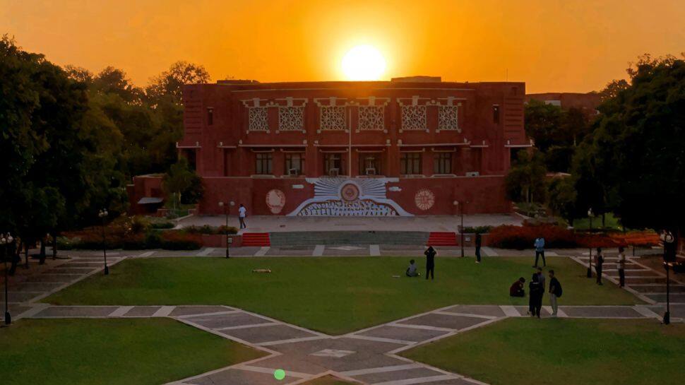 Indian Institute of Management (IIM) Lucknow Indian Institute of Management (IIM) Lucknow