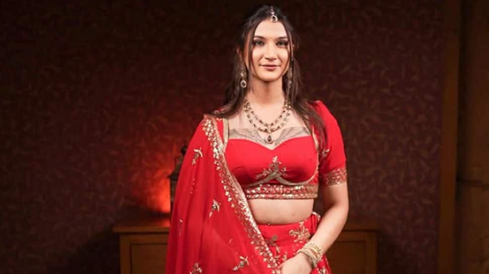 Anaya Bangar: 
