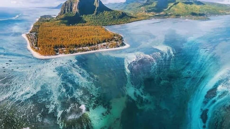 Gigantic Width World’s Largest Underwater Waterfall
