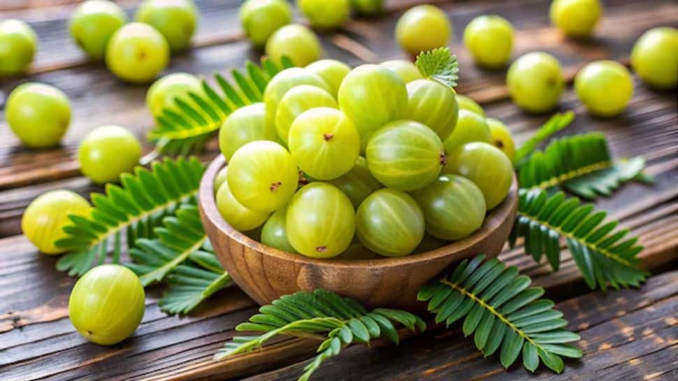 Why Should You Add Amla To Your Everyday Diet? 5 Health Benefits You Cant Ignore