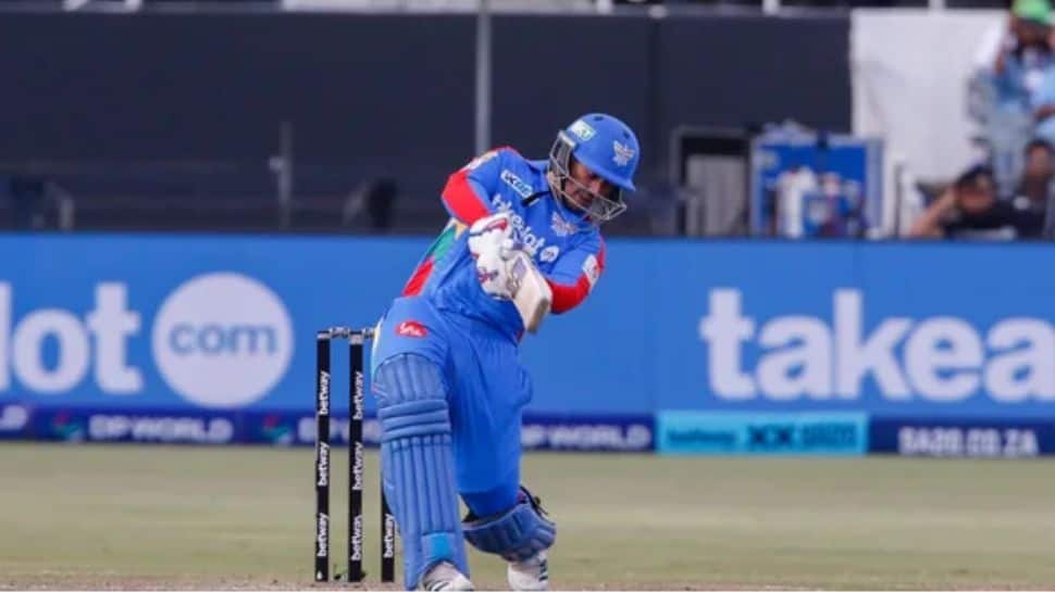 Quinton de Kock - R2.40 million (INR 1.20 crore) - Sunrisers Eastern Cape