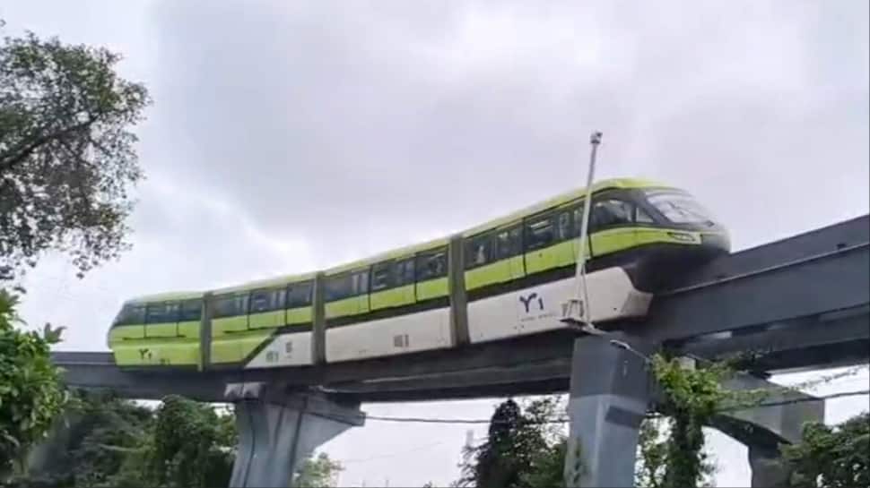 Mumbai Monorail Halts Mid-Journey In Wadala Due To Technical Glitch; All Passengers Rescued