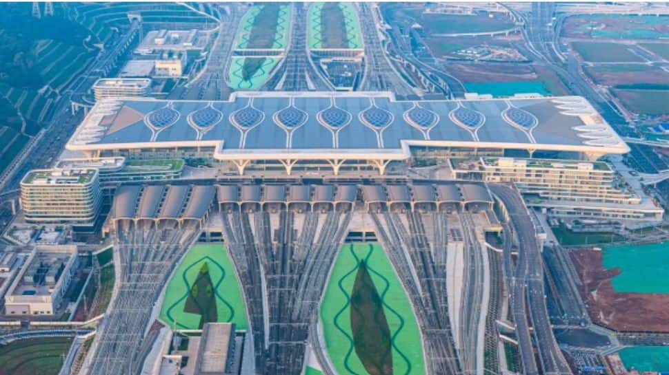 Railway Station Or A City? Why China's Chongqing East Becomes World’s Largest