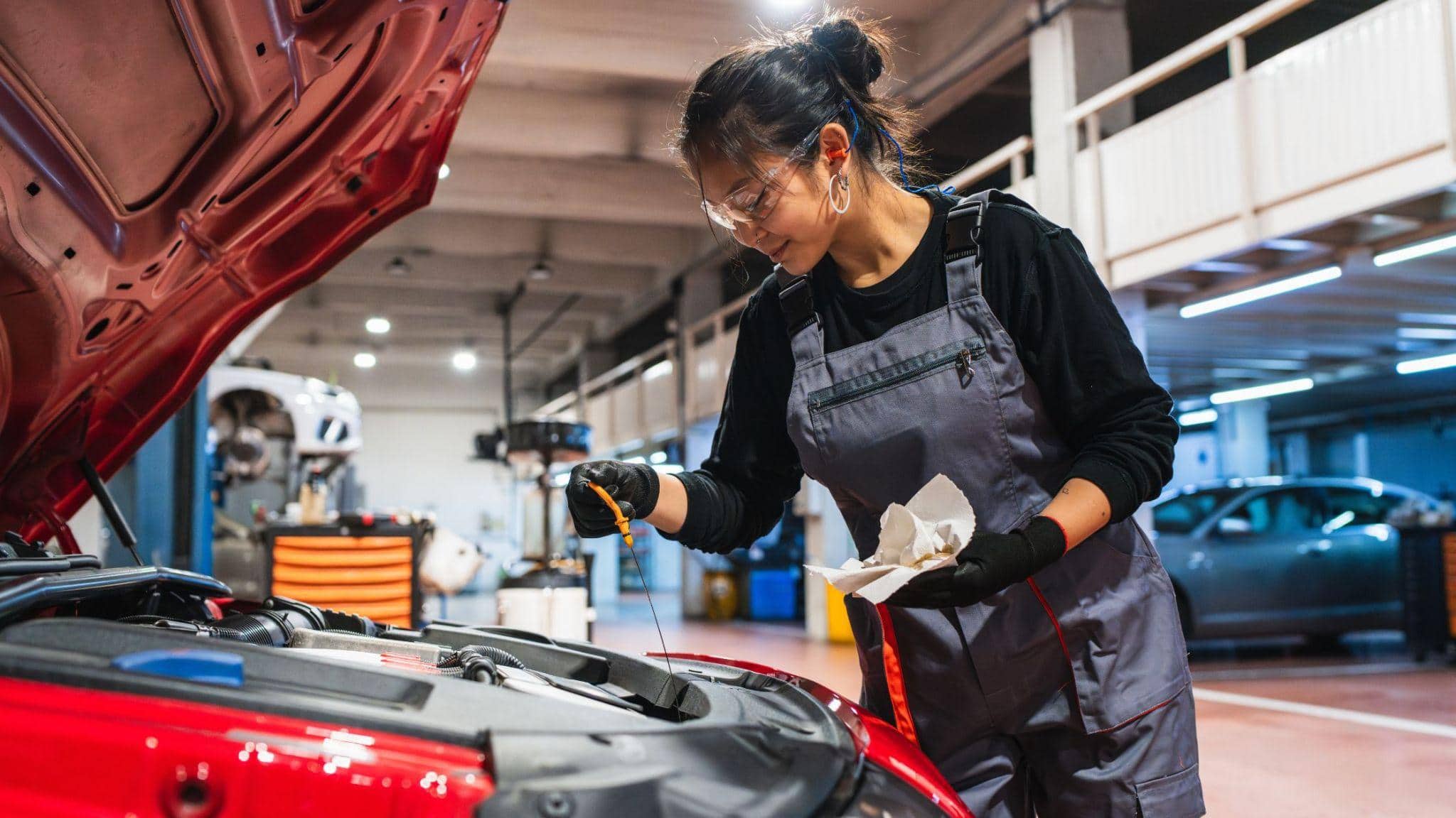 How To Avoid Overcharging At A Car Service Centre