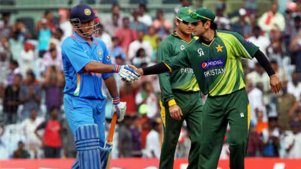 MS Dhoni - 33 (2012)