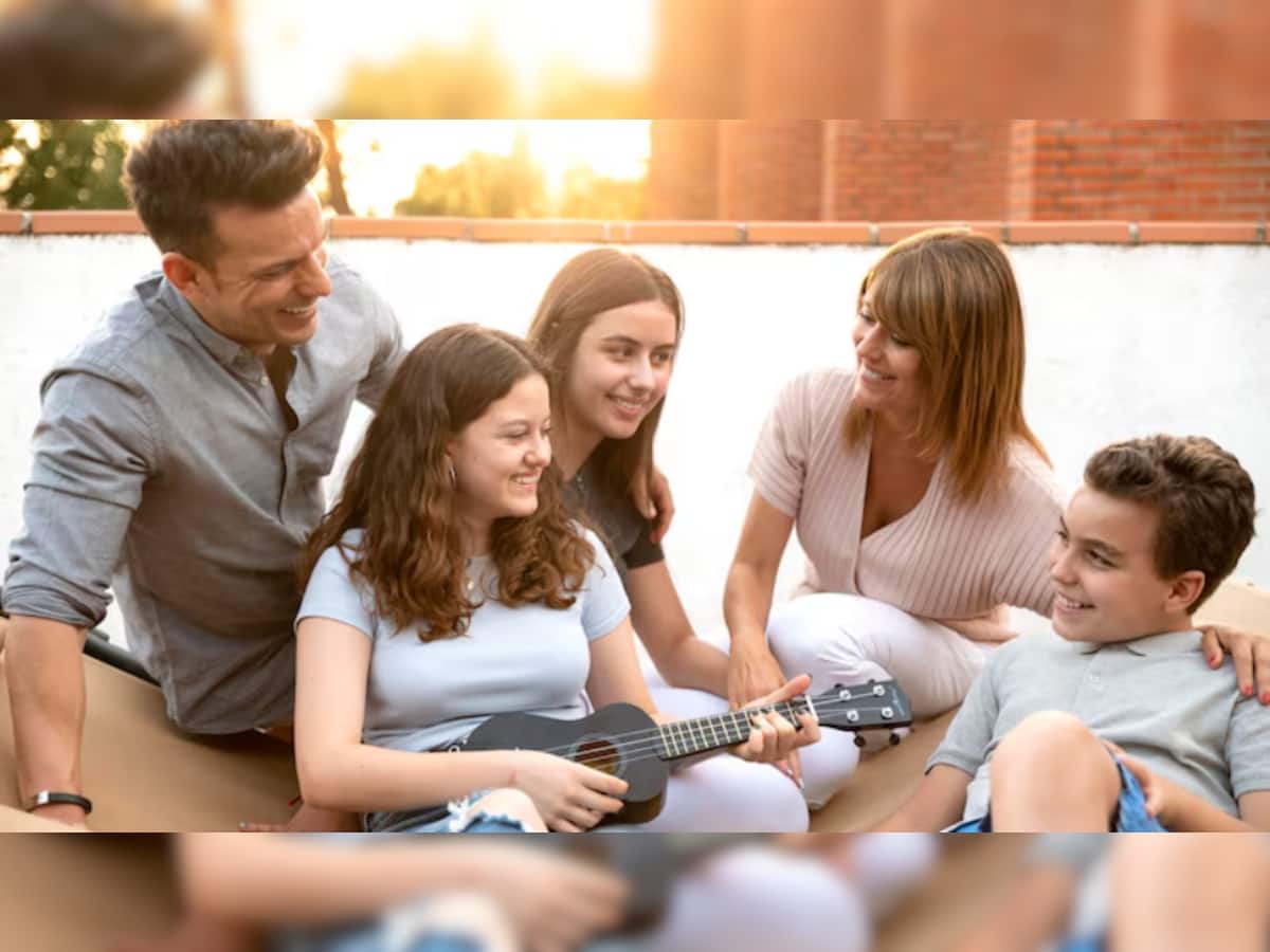Is Your Teen Always Moody? 4 Effective Parenting Tips And Tricks To Handle Teenage Mood Swings