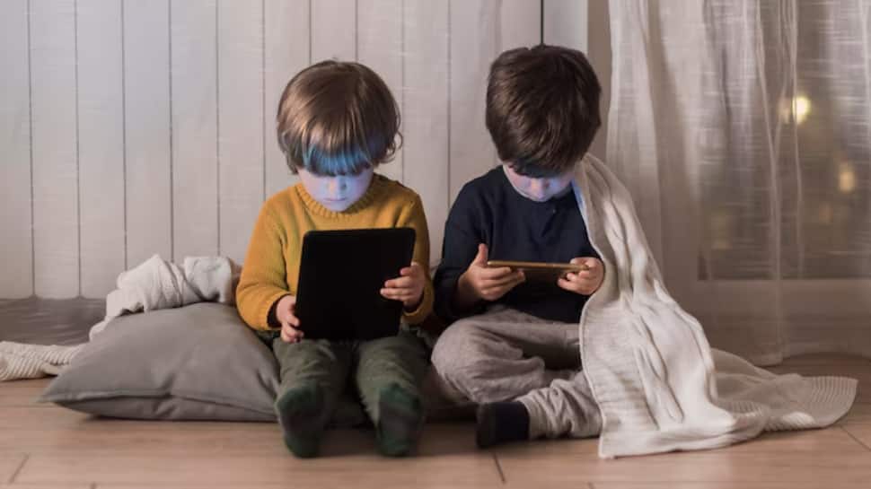 Struggling With Kids’ Screen Time? 8 Practical Parenting Tips To Reduce Device Addiction And Build Healthy Digital Habits