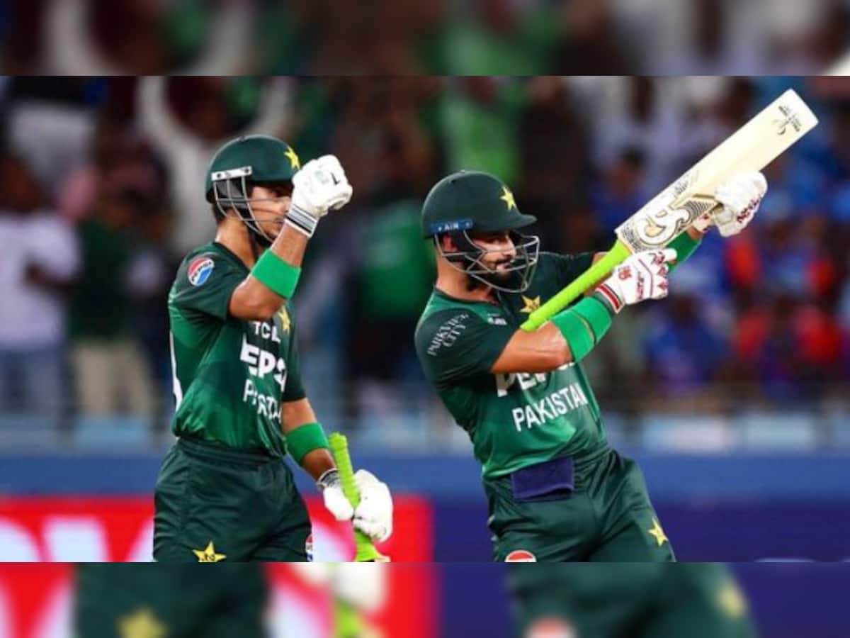 साहबजादा फरहान डी पाकिस्तान के प्रशंसकों द्वारा एके -47 का उत्सव, वीडियो एशिया कप 2025 में इंडिक बनाम पाक के दौरान वायरल हो जाता है – लुक