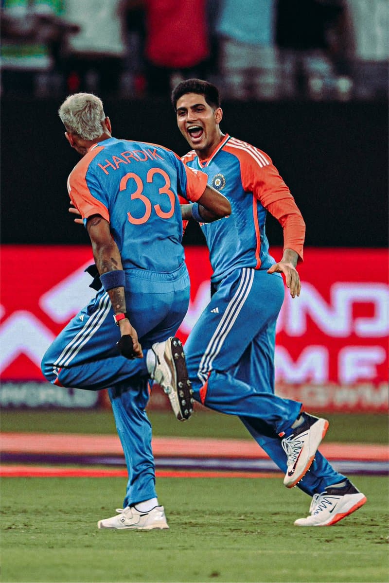 5. Hardik Pandya Maintains ‘No Handshake Policy’ 5. Hardik Pandya Maintains ‘No Handshake Policy’