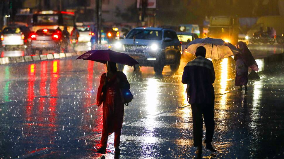 Hyderabad Weather: Heavy Rain Lashes City, Waterlogging In Several Areas - Check IMD Forecast