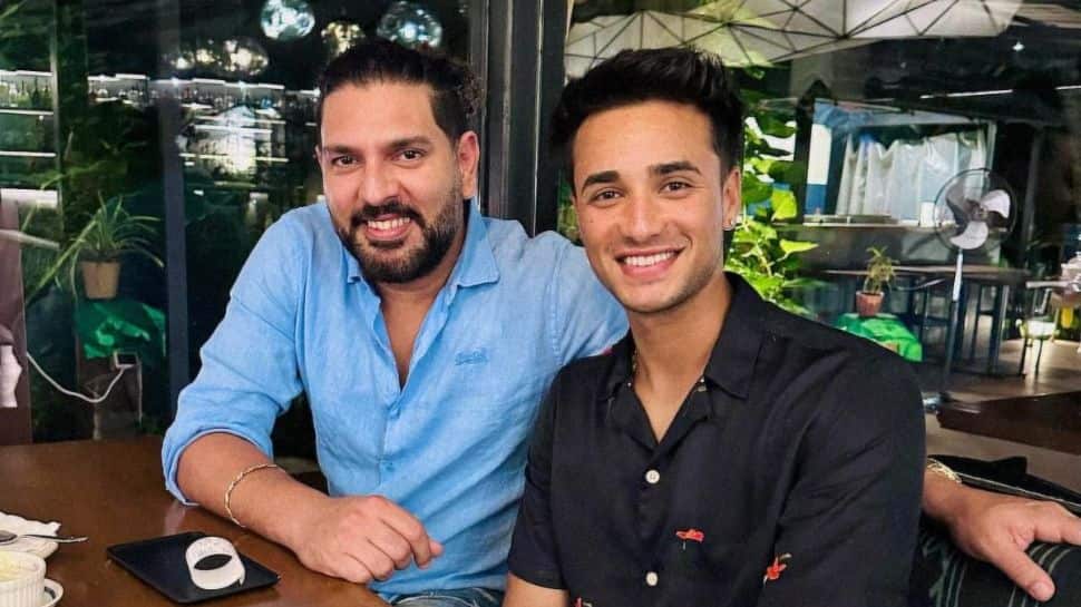 Yuvraj-Abhishek Bonding Yuvraj-Abhishek Bonding