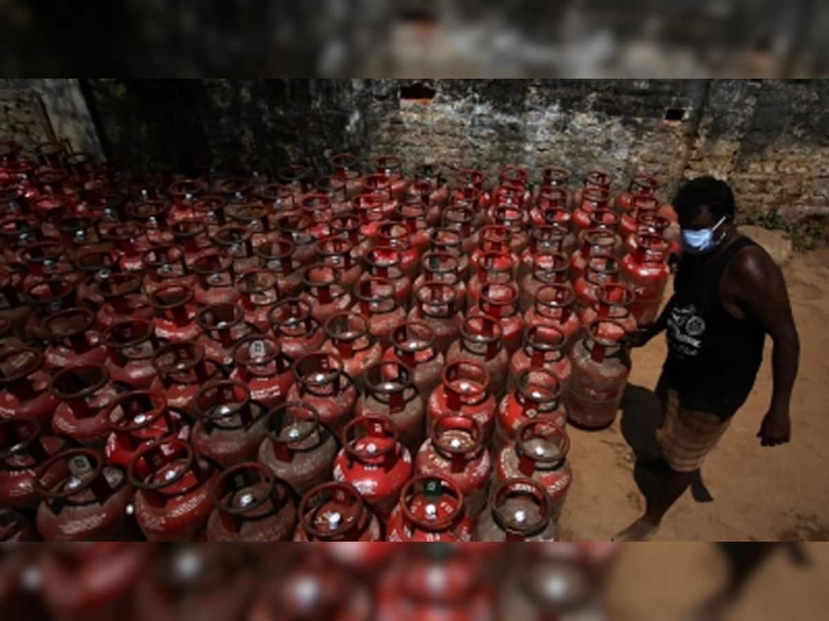 25 Lakh Additional LPG Connections To Be Given Under Ujjwala Scheme; Govt Sanctions Rs 676 Crore