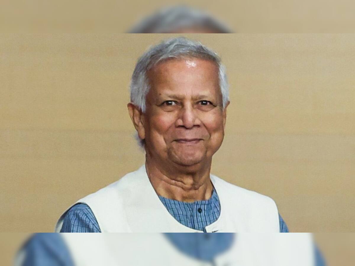 US: Bangladesh Awami League Members Throw Eggs At Yunus` Entourage In New York