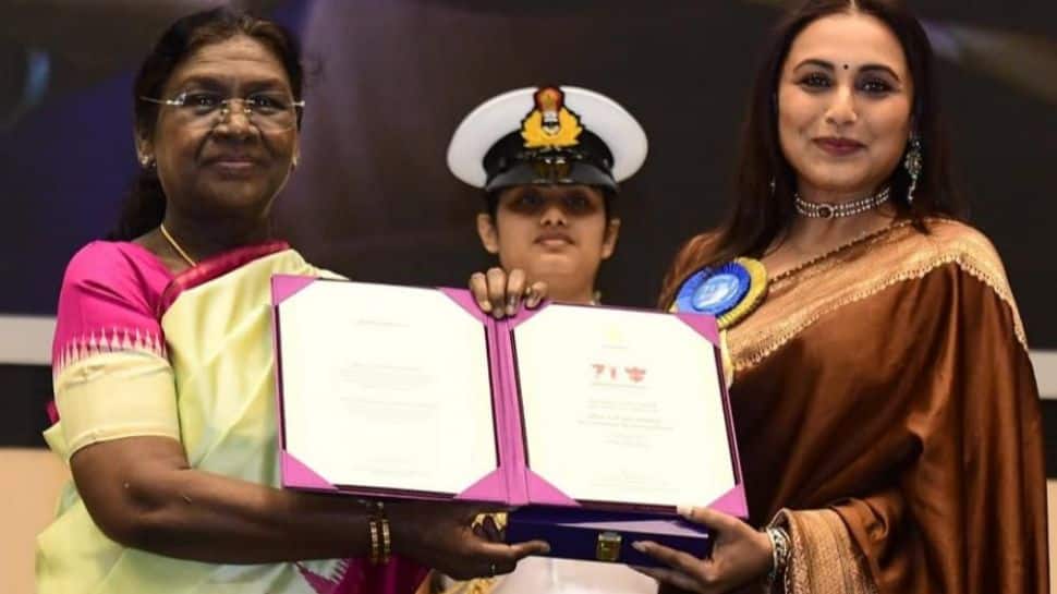Rani Mukerji Dedicates First National Award To Late Father Ram Mukherjee: &#039;He Always Dreamt Of This Moment For Me&#039;