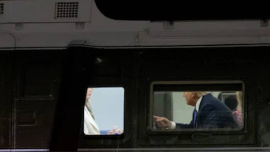 SHOCKING Decode: Lip Reader Reveals Trump's Furious Eight Words To ...