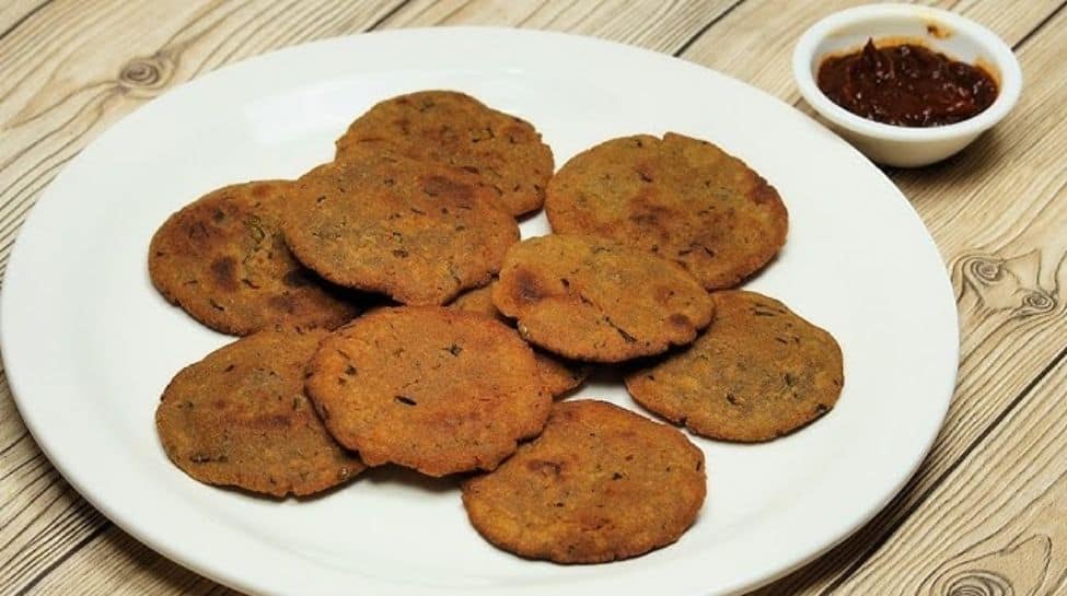 Navratri, Navratri 2025, Happy Navratri 2025, fasting recipes, Navratri namkeen recipes, vrat-friend