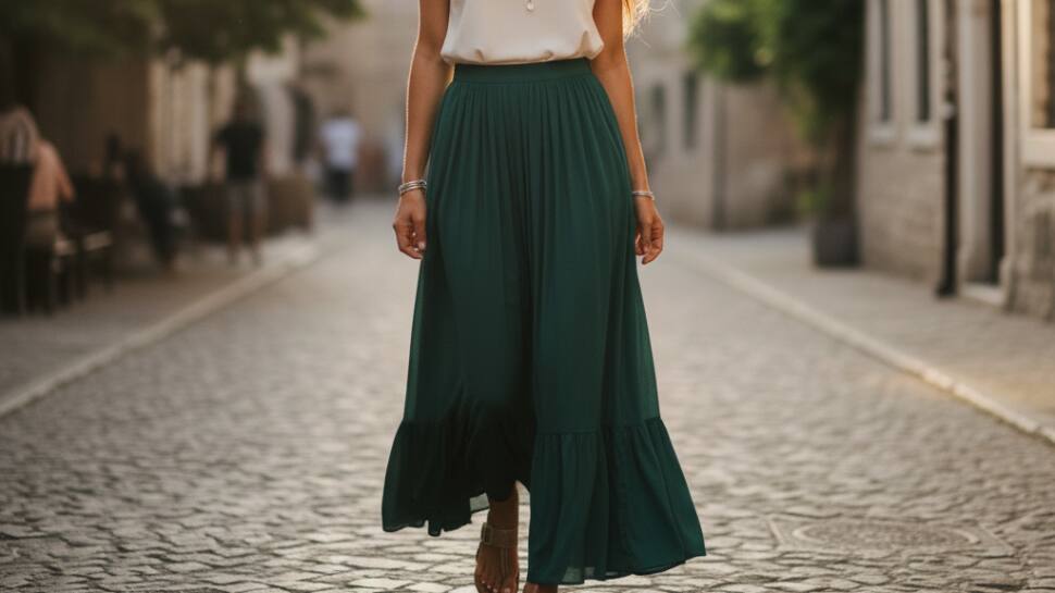 Women's Elegant Everyday Maxi Skirt. Women's Elegant Everyday Maxi Skirt.