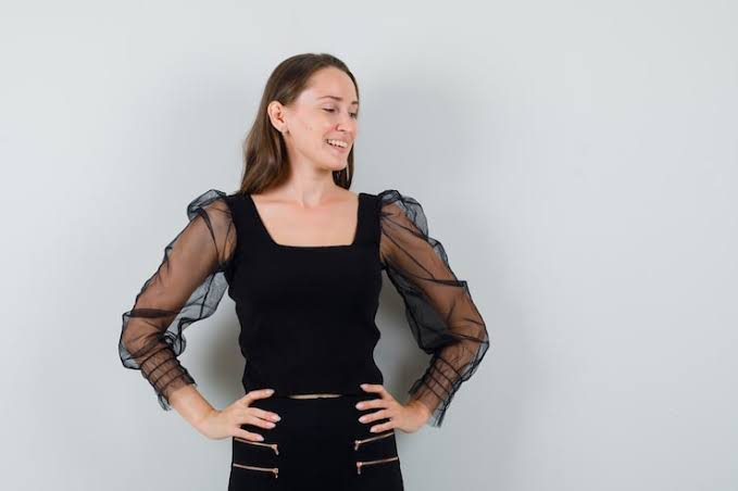 Trendy Women’s Party Tops to Flaunt This Season