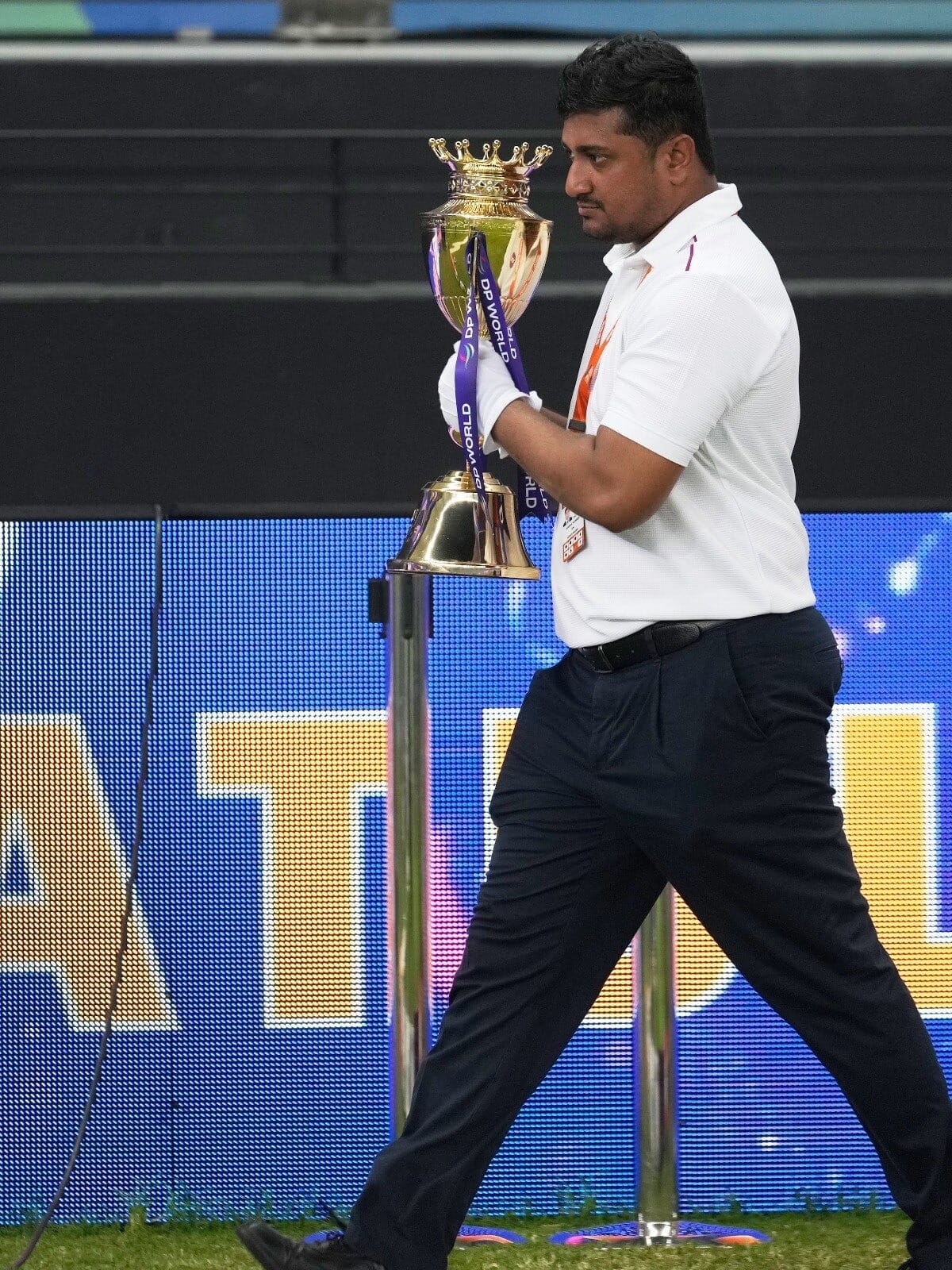 1. Mohsin Naqvi Refuses Trophy Handover