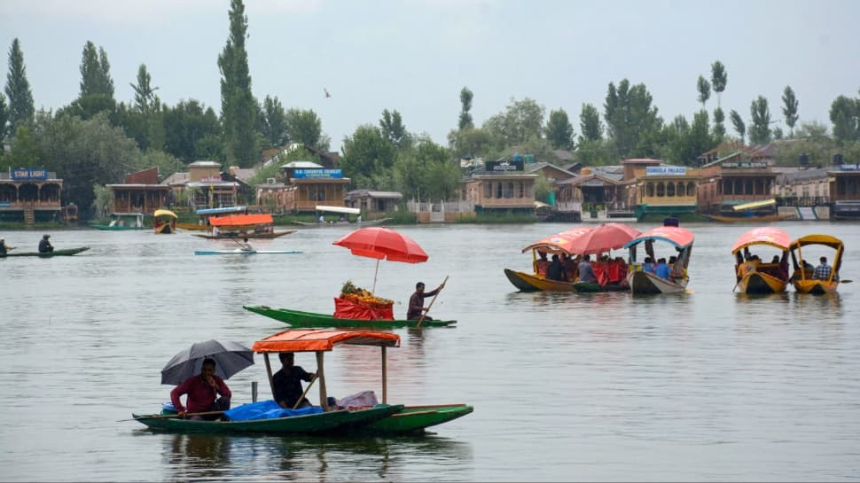 IMD Alert: Heavy Rain, Snowfall Warning For Jammu And Kashmir; Highways, Higher Reaches On High Alert