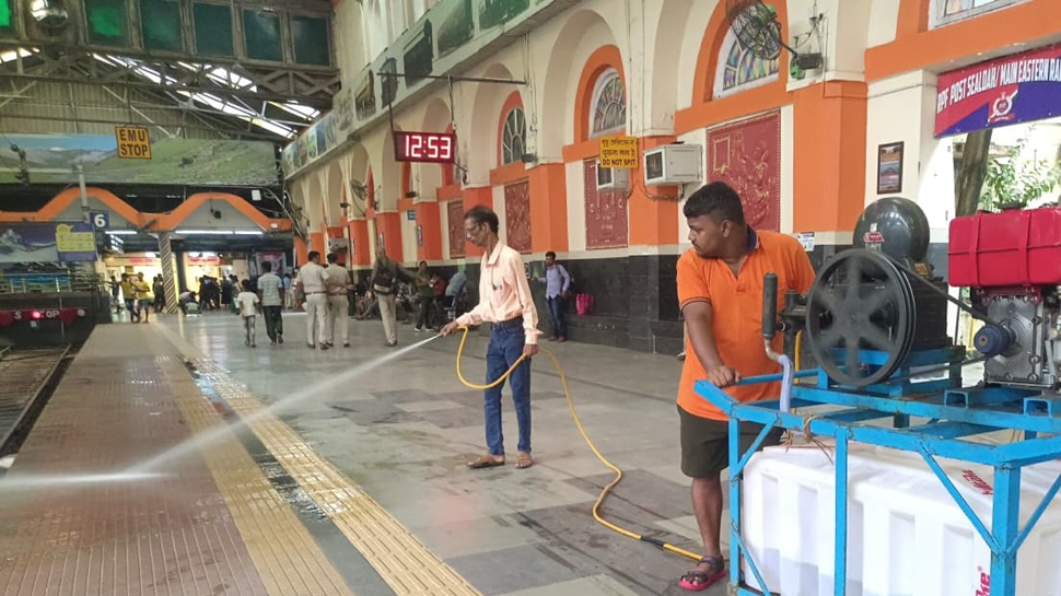 2. Sealdah Railway Station (Kolkata, West Bengal)