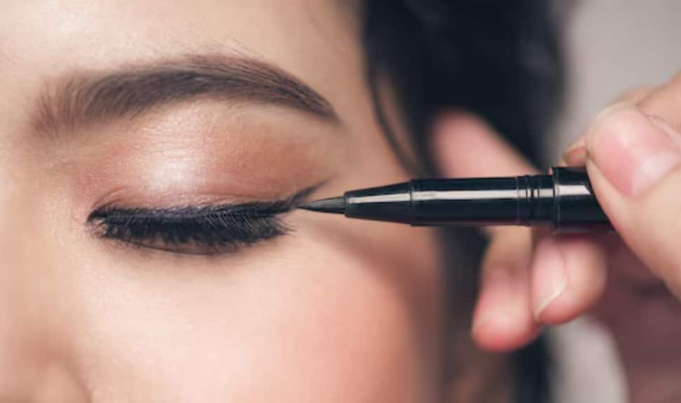 Diwali Eye Glam: Best Eyeliners to Slay Your Festive Look This Amazon Sale Diwali Eye Glam: Best Eyeliners to Slay Your Festive Look This Amazon Sale