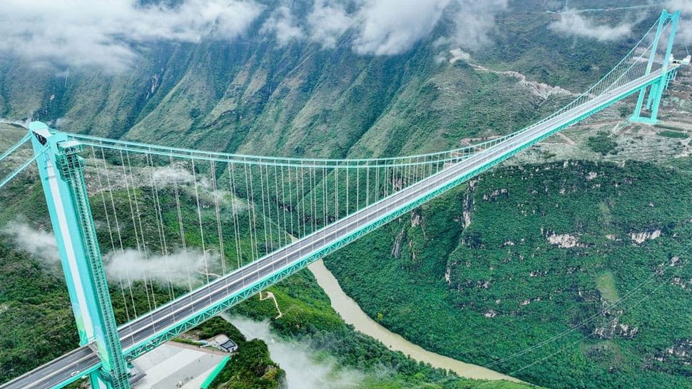 Huajiang Grand Canyon Bridge: Construction Details World’s Tallest Bridge