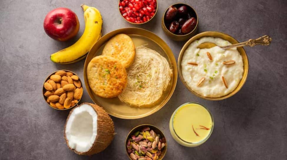 Karwa Chauth 2025 Hydration Hacks: 7 Ways To Stay Hydrated Without Drinking Water