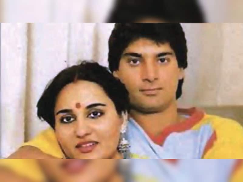 Mohsin Khan - Reena Roy