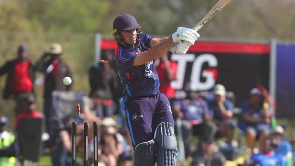 रूबेन ट्रम्पेलमैन और ज़ेन ग्रीन के शानदार प्रदर्शन से नामीबिया ने दक्षिण अफ्रीका पर 4 विकेट से ऐतिहासिक जीत दर्ज की