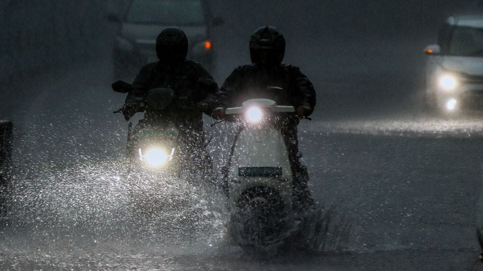 Hyderabad Weather Update: IMD Warns Of Pre-Diwali Downpour As City Prepares For Traffic Chaos And Waterlogging