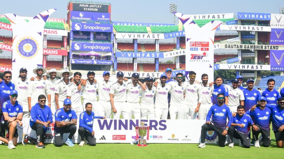 भारत ने वेस्टइंडीज के खिलाफ अपना 27 मैचों का अजेय क्रम जारी रखा है और दिल्ली में टेस्ट जीतकर कई रिकॉर्ड तोड़े; सभी प्रमुख आँकड़े यहाँ देखें