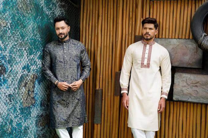 Traditional Meets Trendy: Men’s Kurtas for Diwali Traditional Meets Trendy: Men’s Kurtas for Diwali