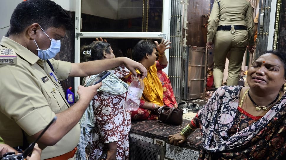 Madhya Pradesh: 25 Transgender Persons Hospitalised In Indore After Consuming Phenyl; Community Feud Suspected